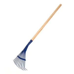Akció Kék pengéjű gereblye fém/fa nyéllel, 80 cm-es szerszámokkal